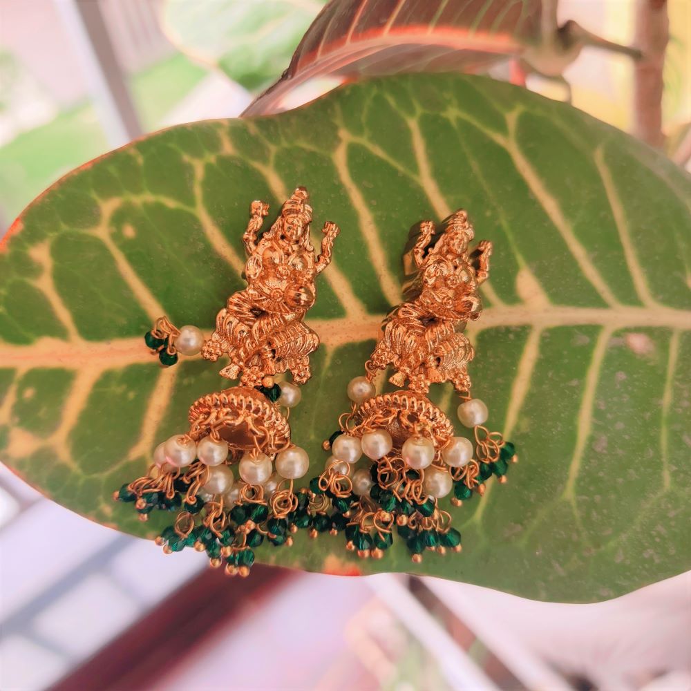 EMERALD SARAS TEMPLE JHUMKI