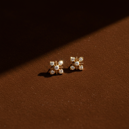 DIAMOND SITARA STUD EARRINGS