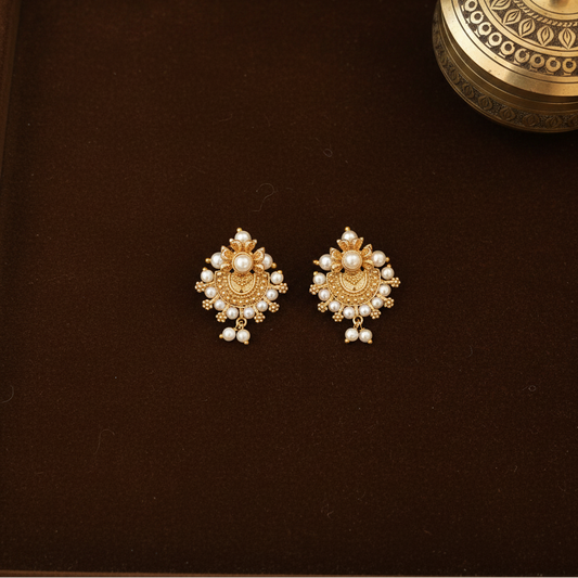 GOLDEN PRANAVI MATT PEARL STUD  EARRINGS