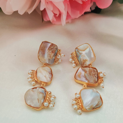 ARAMBOL PEARL EARRINGS