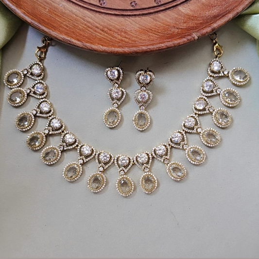 WHITE SRIRA ZIRCONIA JEWELLERY SET