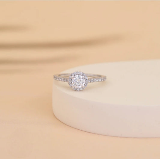 HEENA ADJUSTABLE AMERICAN DIAMOND RING