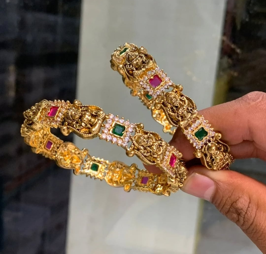 GOLDEN AMATA NAGAS BANGLES