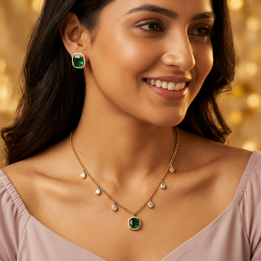 EMERALD MEHIK CHAIN PENDANT SET