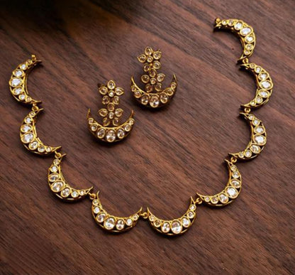 WHITE ARDRA ZIRCONIA JEWELLERY SET