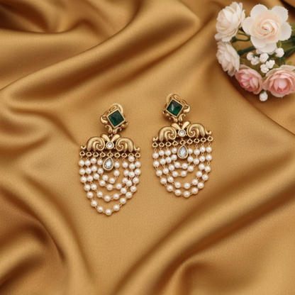 EMERALD HIYARA PEARL EARRINGS