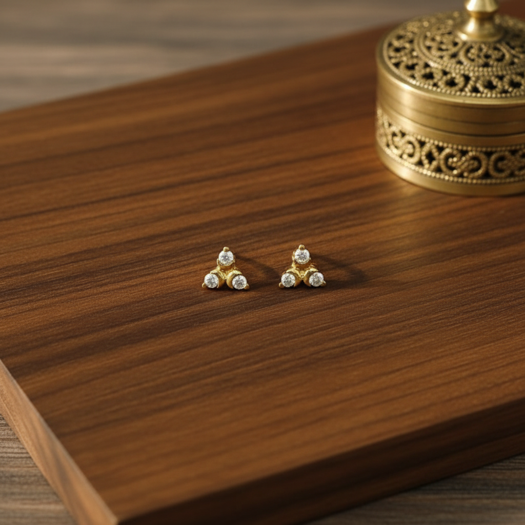 DIAMOND MITHRA STUD EARRINGS