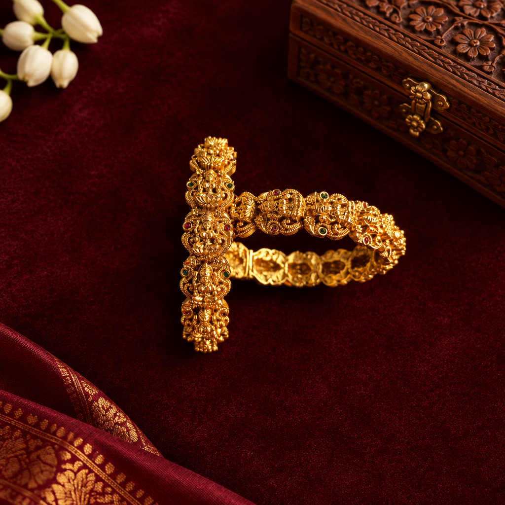 GOLDEN NISHVIKA OPENABLE NAGAS BANGLES