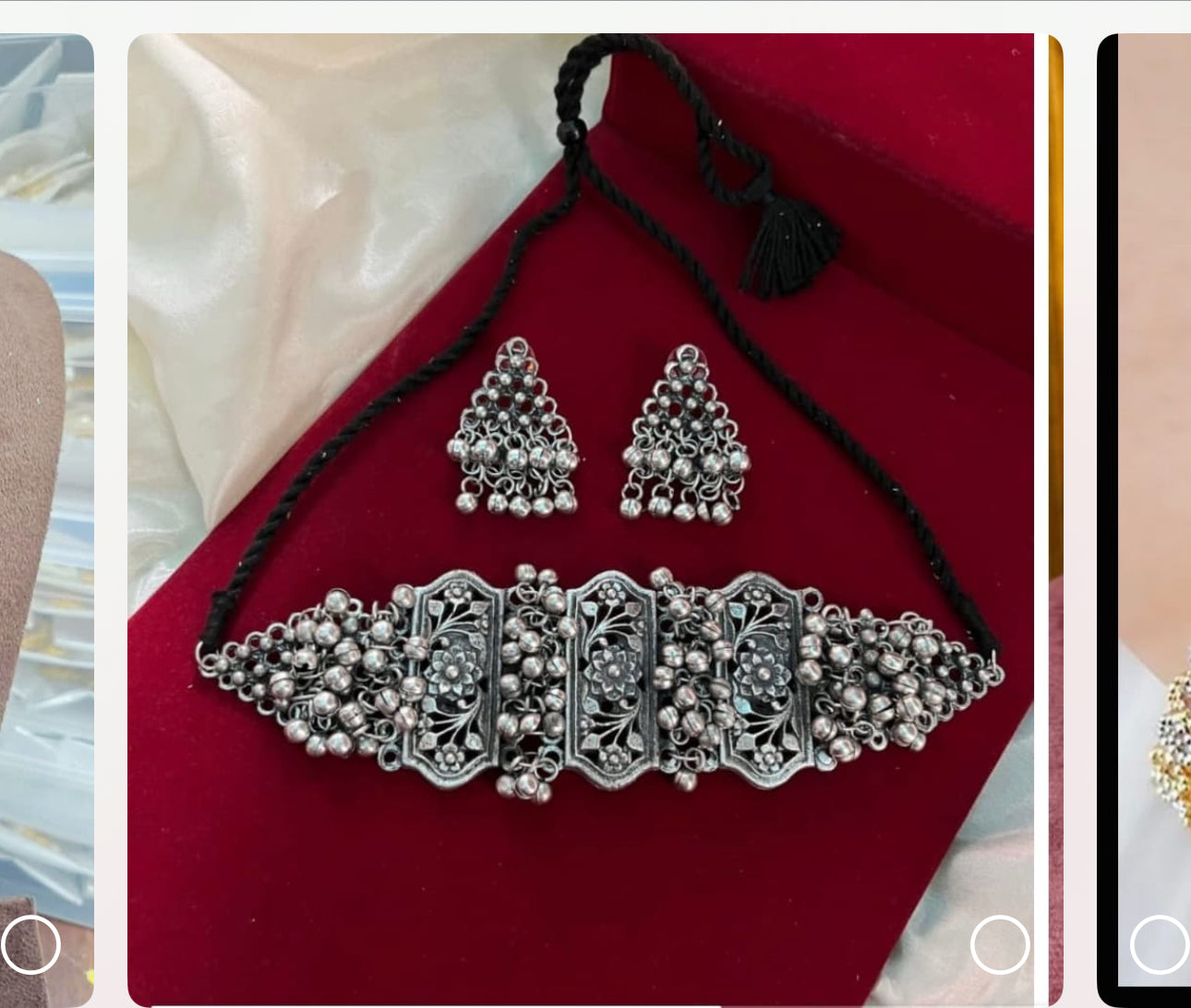 1956 GHUNGROO BLACK POLISH JEWELLERY SET