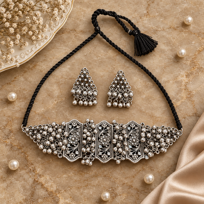 GHUNGROO BLACK POLISH JEWELLERY SET