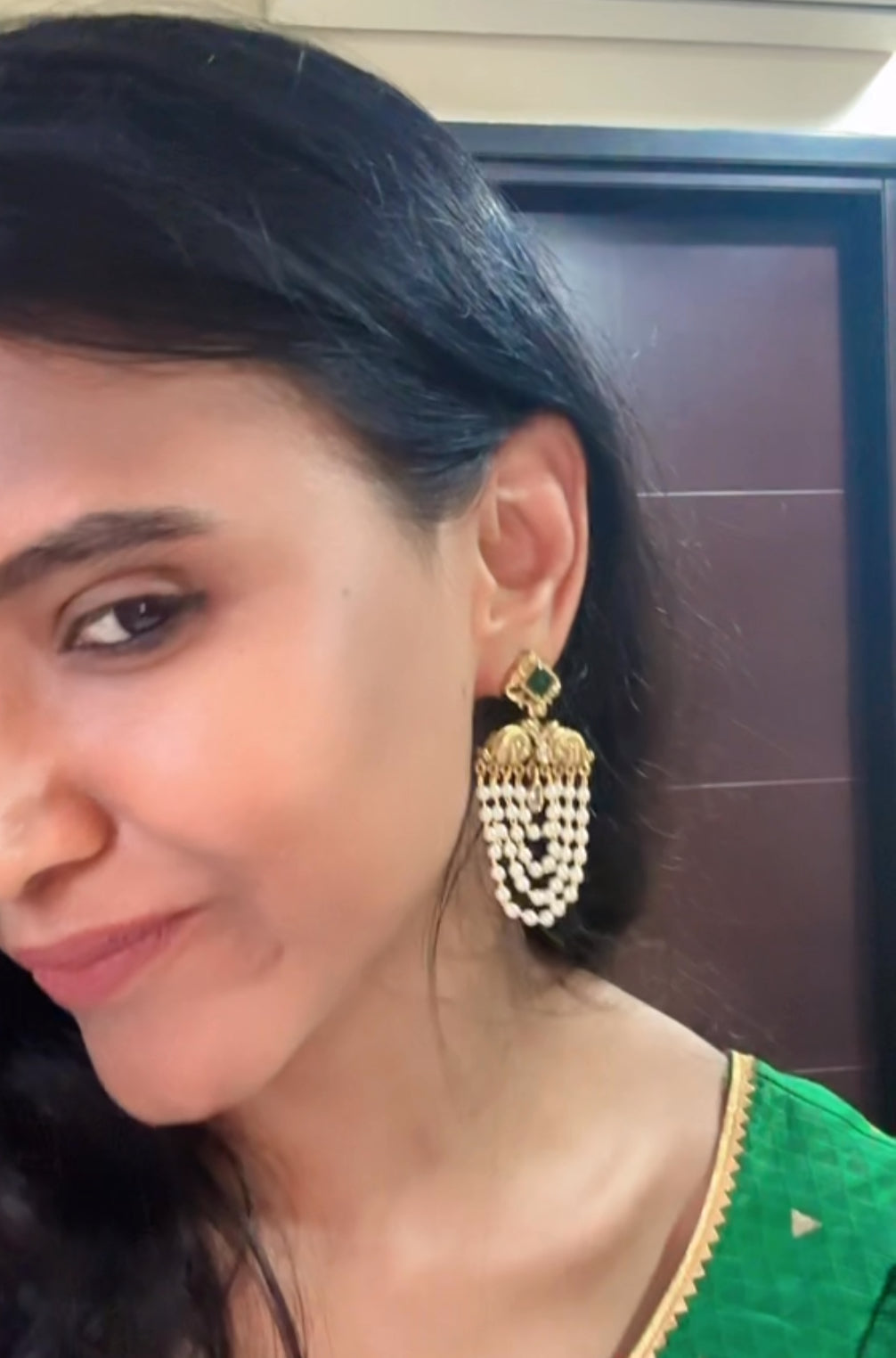 EMERALD HIYARA PEARL EARRINGS