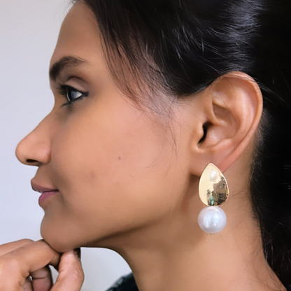 RIWERA PEARL EARRINGS