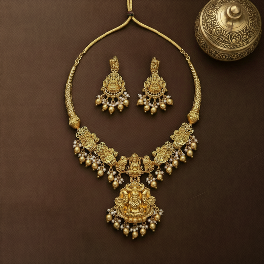 GOLDEN UMYAL JEWELLERY SET