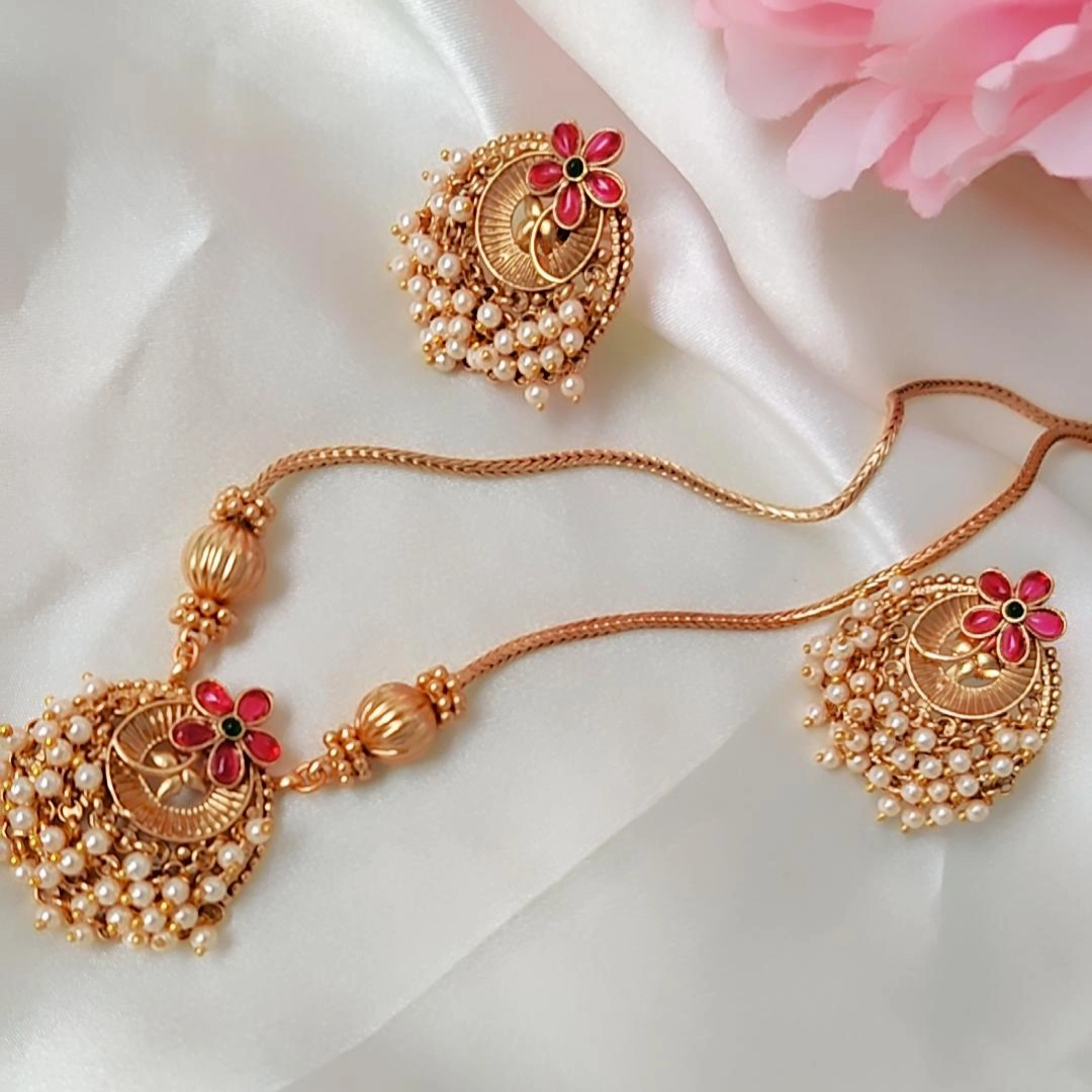 GOLDEN SANA JEWELLERY SET