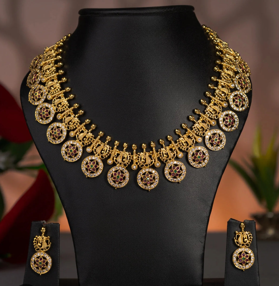 GOLDEN UMAYAAL JEWELLERY SET