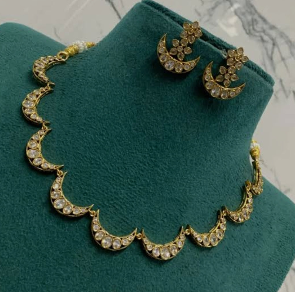 WHITE ARDRA ZIRCONIA JEWELLERY SET
