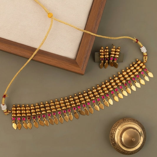 GOLDEN NISHIKA ELAKKATHALI JEWELLERY SET