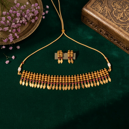 GOLDEN NISHIKA ELAKKATHALI JEWELLERY SET