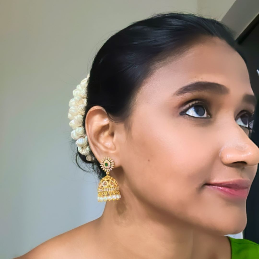 GOLDEN NIYANA ZIRCONIA JHUMKI
