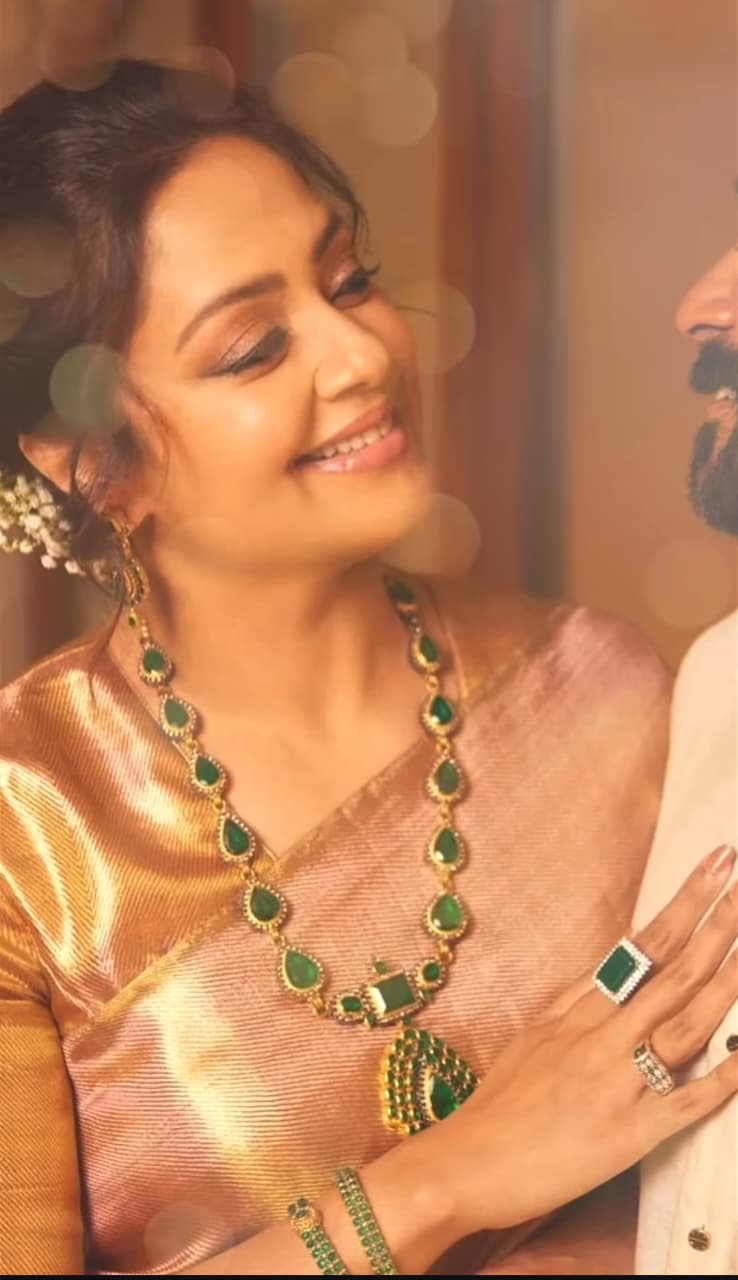 PREMIUM EMERALD JYOTHIKA LONG JEWELLERY SET