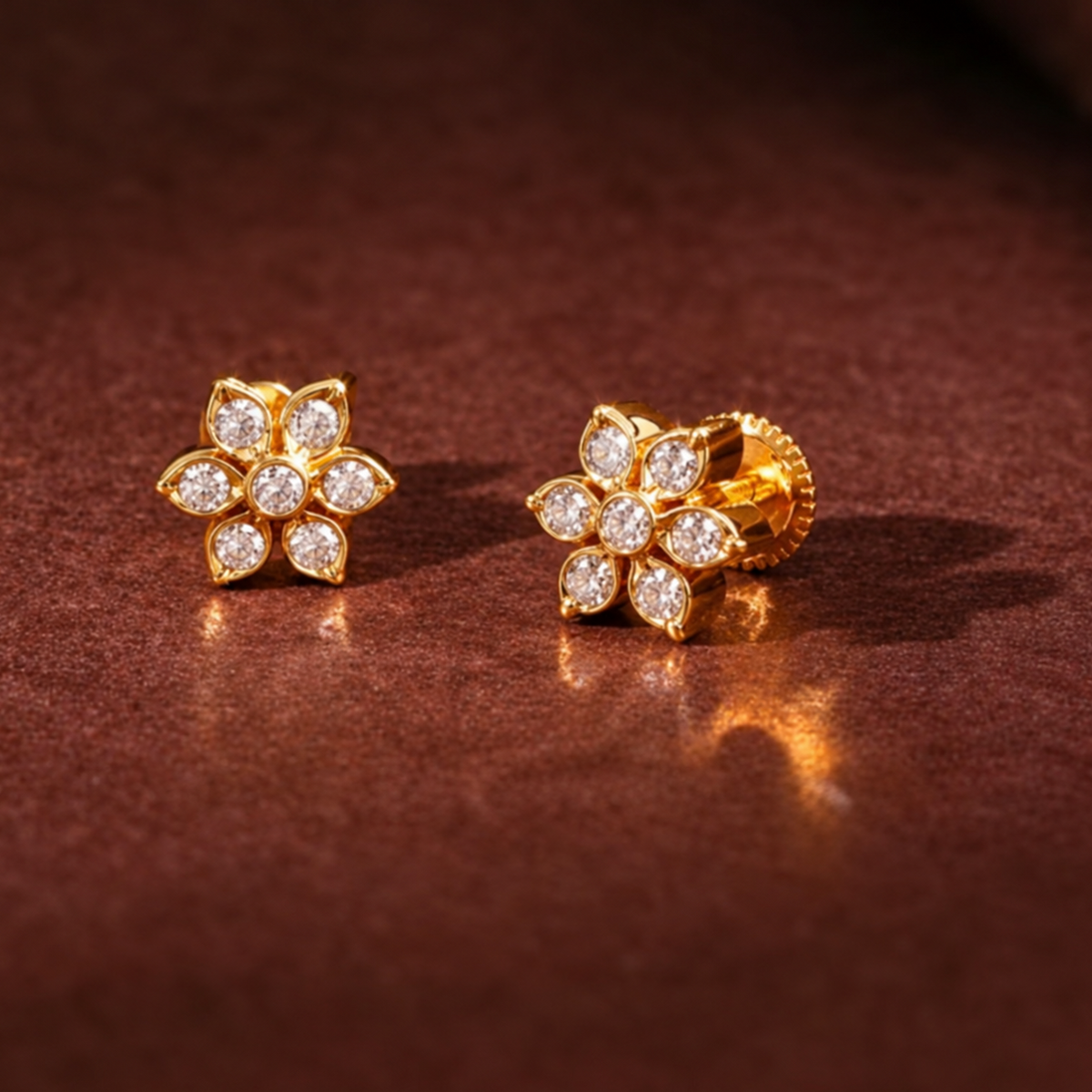 DIAMOND VENBA STUD EARRINGS